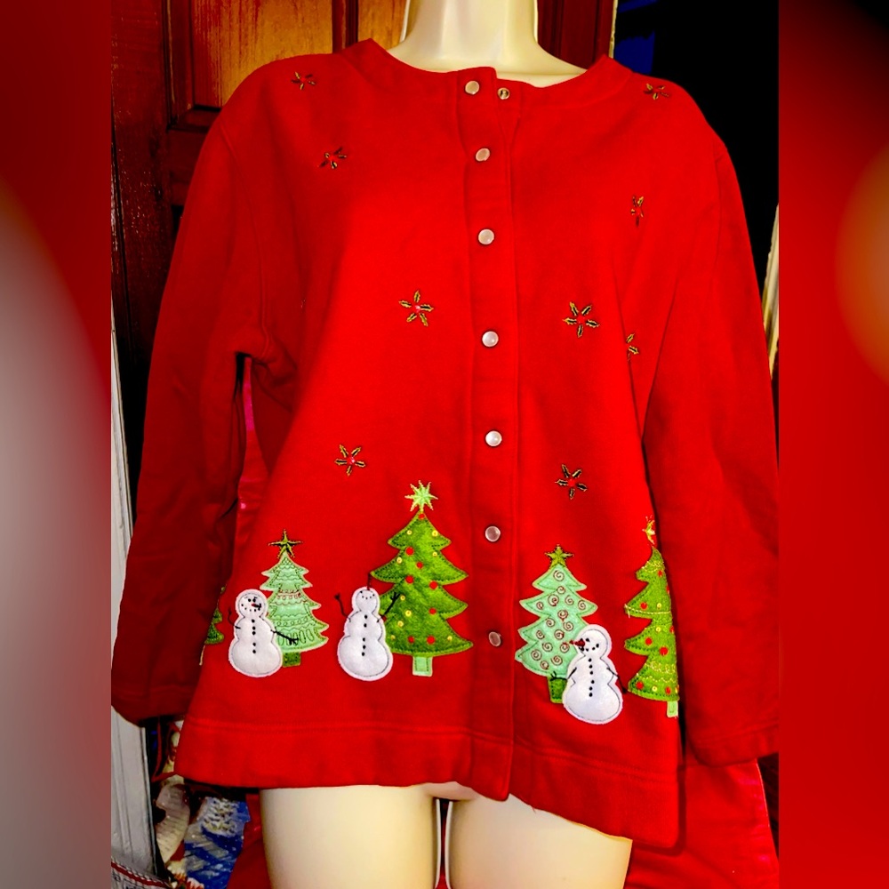 Classic Elements Red Christmas Button Down Sweatshirt. Size Large